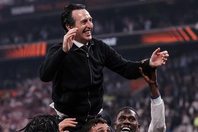 Unai Emery nói lời gan ruột khi đứng ngang Jose Mourinho