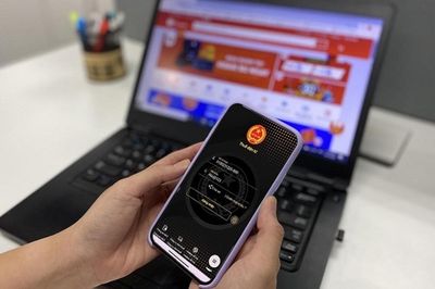Vì sao ngành thuế yêu cầu người dân xác thực sinh trắc học trên eTax Mobile?