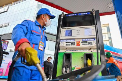 Đề xuất tháo gỡ nút thắt để triển khai xăng E10 toàn quốc từ tháng 6-2026