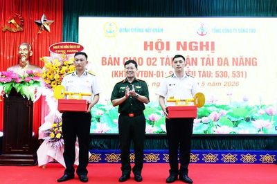 Tổng Công ty Sông Thu hoàn thành đóng mới 2 tàu vận tải đa năng cho Quân chủng Hải quân