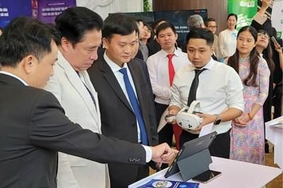 Phát triển công nghệ cao và công nghiệp số: Chọn tính độc bản của Huế - Bài 1: Nền tảng có, nhưng chưa đủ mạnh