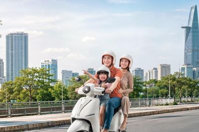 Dat Bike ERA: Xe điện gia đình dưới 30 triệu 'đủ cân đời thực'