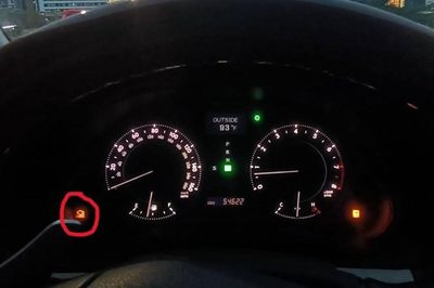 Chủ xe đổ xăng E10 than phiền bị hụt ga, chết máy và lời giải từ chuyên gia ô tô