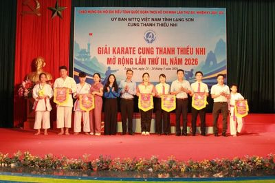 Hơn 160 vận động viên tham gia Giải Karatedo các lứa tuổi trẻ