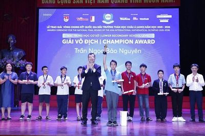 Giải thưởng AIMO 2026 khối THCS: 67 Huy chương Vàng được trao, teen vỡ òa hạnh phúc