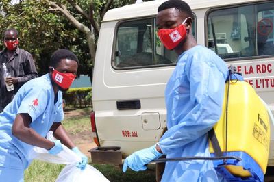 'Bệnh Ebola rất nguy hiểm nhưng không lây lan dễ dàng như COVID-19'