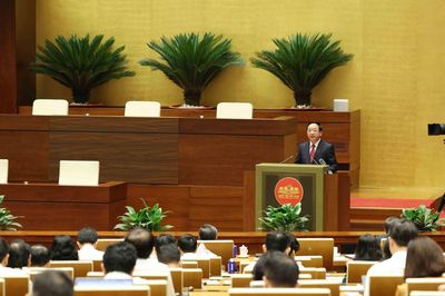 Nâng tầm công tác chính trị, tư tưởng của Đảng trong mỗi cán bộ, đảng viên