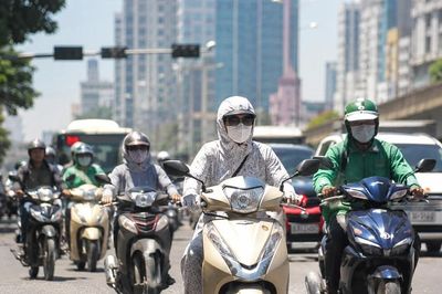 Miền Bắc bước vào đỉnh nóng 40°C, cảnh báo đỏ nguy cơ sốc nhiệt