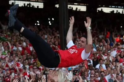 Kỷ lục tài chính Ngoại hạng Anh: Arsenal thu về gần 200 triệu bảng sau chức vô địch