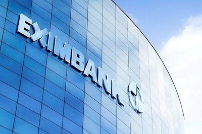 Ba phó giám đốc Eximbank cùng lúc xin từ nhiệm