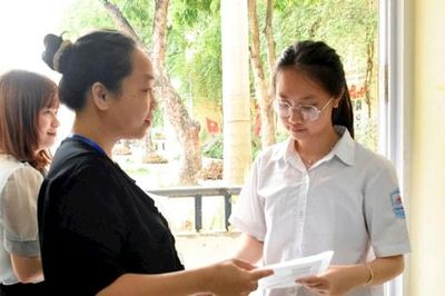 Thí sinh thi lớp 10 được mang gì vào phòng thi?