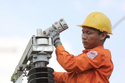Bộ Công Thương muốn áp dụng ngay khung giờ điện cao điểm mới trong tháng 6