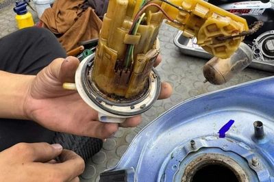 Phụ gia 'bảo vệ động cơ' khi dùng xăng E10: Giải pháp cần thiết hay chiêu quảng cáo đánh vào tâm lý lo ngại?