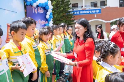 Trường Tiểu học Trưng Vương tạo dấu ấn với chuyển đổi số và giáo dục hạnh phúc