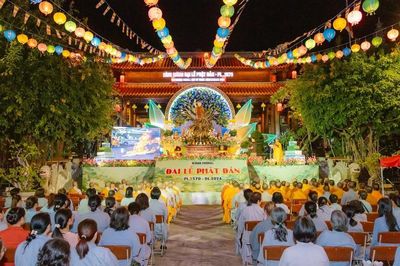 Khánh Hòa: Lễ tưởng niệm Bồ-tát Thích Quảng Đức vị pháp thiêu thân tại lễ đài chính Ban Trị sự GHPGVN tỉnh