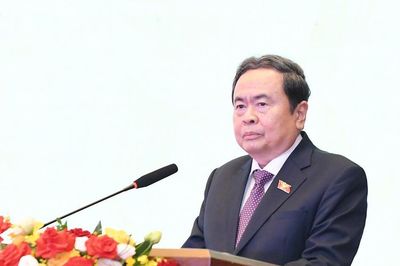 Đại biểu Quốc hội là người dân tộc thiểu số phải là cầu nối vững chắc giữa Đảng, Nhà nước với đồng bào
