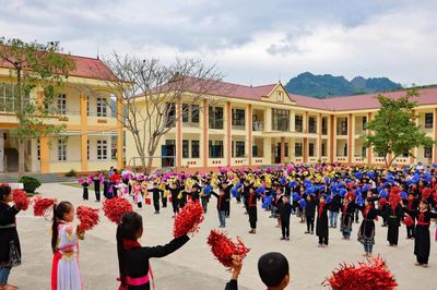 Từ năm học 2026-2027, học sinh trường nội trú vùng biên được hỗ trợ ăn ở, học tập
