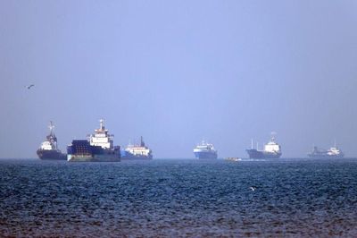 Iran tuyên bố tấn công đáp trả vào căn cứ không quân Mỹ; Còi báo rộng vang rền khắp Kuwait