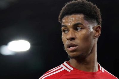 Hai cánh cửa mới mở ra cho Rashford