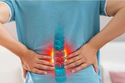 5 dấu hiệu cảnh báo cột sống đang 'kêu cứu'