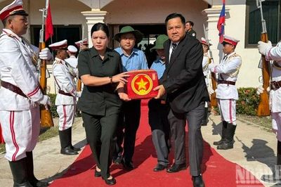 Đưa 10 hài cốt liệt sĩ hy sinh tại Lào trở về đất mẹ
