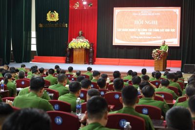 Gần 900 cán bộ chiến sĩ tham gia lớp tập huấn nghiệp vụ công tác Cảnh sát khu vực