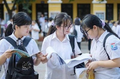 Chuyên gia chỉ lý do chưa thể bỏ kỳ thi vào lớp 10