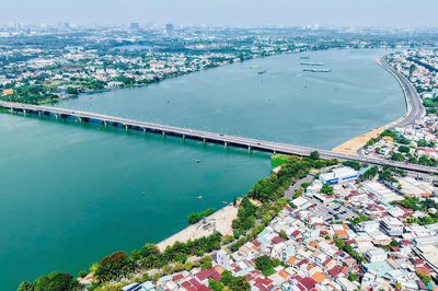 Nâng tĩnh không cầu Đồng Nai 1: Khơi thông động mạch logistics phía Nam