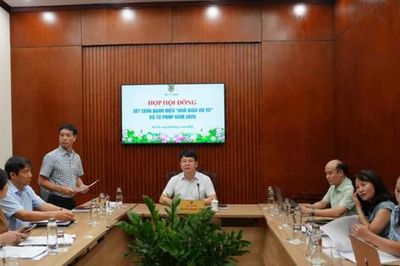 Họp Hội đồng xét tặng danh hiệu 'Nhà giáo ưu tú' Bộ Tư pháp năm 2026