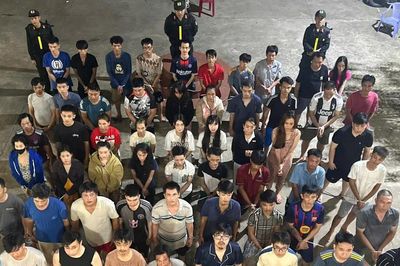 TPHCM: Triệt phá 5 đường dây ma túy 'bám rễ' trong khu dân cư, bắt giữ hơn 170 đối tượng