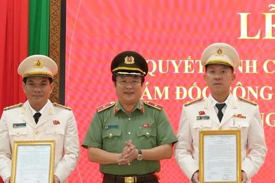 Công an Đồng Tháp nâng bậc hàm, lương cho hơn 1.200 cán bộ, chiến sĩ