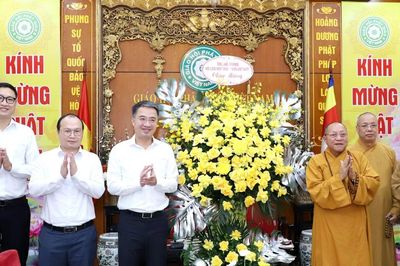 Trung ương Hội LHTN Việt Nam chúc mừng Đại lễ Phật đản năm 2026