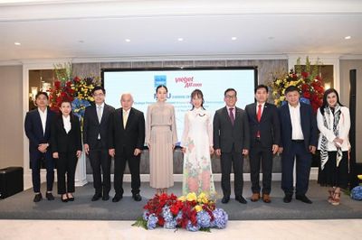 Madam Pang và Tiến sĩ Nguyễn Thị Phương Thảo đồng hành vì bóng đá và tình hữu nghị Việt Nam - Thái Lan
