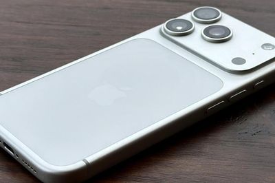 iPhone 18 Pro Max sẽ dùng khung nhôm hay titan?