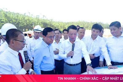 Hà Tĩnh, Bộ Công chính và Vận tải Lào trao đổi kinh nghiệm cơ chế quản lý, vận hành cảng