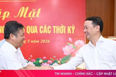 Hà Tĩnh gặp mặt cán bộ quản lý nghỉ hưu qua các thời kỳ
