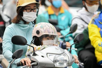 Thu phí giao thông nội đô Hà Nội từ 2028: Dùng 'công cụ kinh tế' để hạn chế xe cá nhân