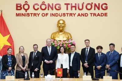 Thứ trưởng Phan Thị Thắng làm việc với Thứ trưởng phụ trách Thương mại quốc tế Bộ Ngoại giao Phần Lan