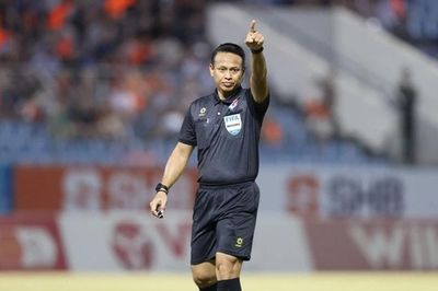 Trọng tài FIFA Malaysia điều hành trận HAGL đấu Hà Nội tại vòng 25 V-League 2025/26