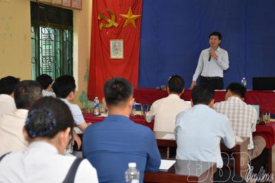 Phó Bí thư Tỉnh ủy Mùa A Vảng dự sinh hoạt chi bộ bản Tìa Ló A, B