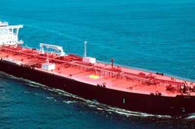 Thị trường năng lượng thế giới: Lượng dầu qua eo biển Hormuz giảm hơn 90% sau 3 tháng xung đột