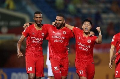 CAHN vô địch V-League 2025/26: Sự thống trị tuyệt đối của thầy trò Mano Polking