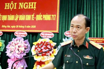 Binh đoàn 16 công bố quyết định thành lập 5 đoàn kinh tế - quốc phòng