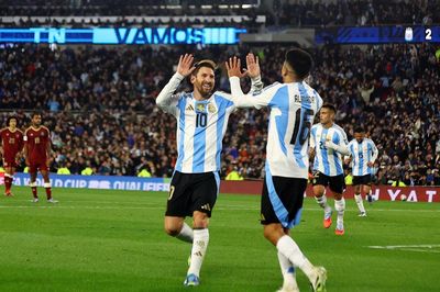 HLV tuyển Argentina tiết lộ lý do chưa chốt danh sách dự World Cup 2026
