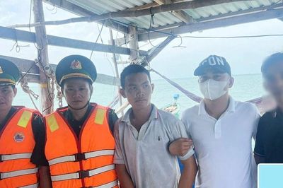 Đối tượng truy nã trốn ra biển nuôi cá vẫn không thoát