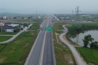 Thông xe hơn 20km cao tốc Khánh Hòa - Buôn Ma Thuột