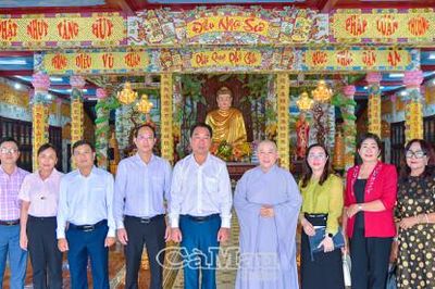 Phát huy nếp sống 'tốt đời, đẹp đạo', xây dựng khối đại đoàn kết toàn dân tộc ngày càng vững mạnh