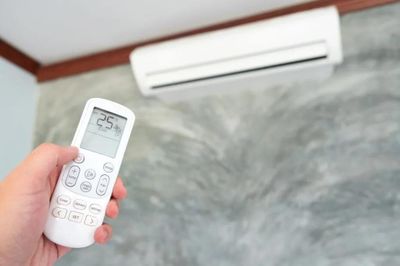 Nút nhỏ trên điều hòa giúp ngủ mát cả đêm mà tiền điện không tăng vọt, nhiều người dùng lâu năm vẫn bỏ quên