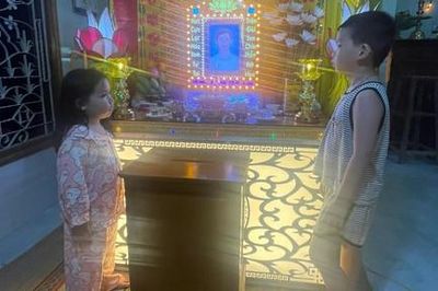 Mảnh đời bất hạnh: Cha đột quỵ, mẹ hôn mê, hai đứa trẻ bơ vơ cần sự chung tay của những tấm lòng!