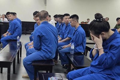Xét xử các bị cáo trong đường dây dụ dỗ người dân vay tiền không cần thế chấp